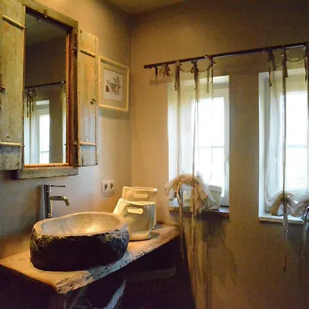 Forest Cottage, * Jehonville