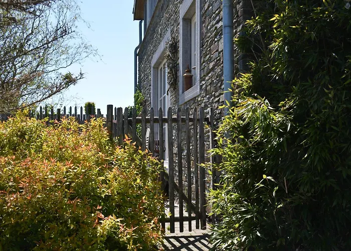 Сasa de vacaciones Forest Cottage, Jehonville